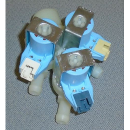 Water inlet valve (triple) pour lave-linge Beko 